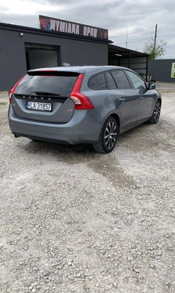 Volvo V60 cena 69000 przebieg: 141000, rok produkcji 2018 z Mszana Dolna małe 16